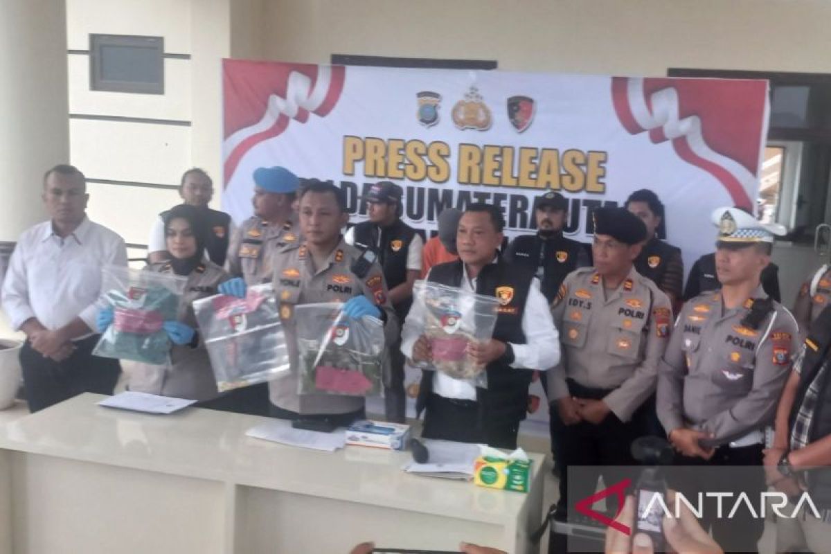 Polres Tapsel ungkap kasus pembunuhan bermotif perampokan di Paluta