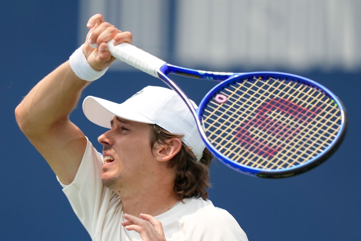 De Minaur lolos dari tekanan Tiafoe untuk capai perempat final Toronto