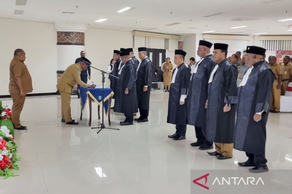 Gubernur Mandacan minta Majelis TPTGR tuntaskan temuan BPK