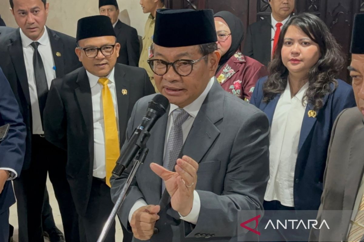 Pramono sebut pelamar Damkar dan PPSU didominasi warga luar DKI