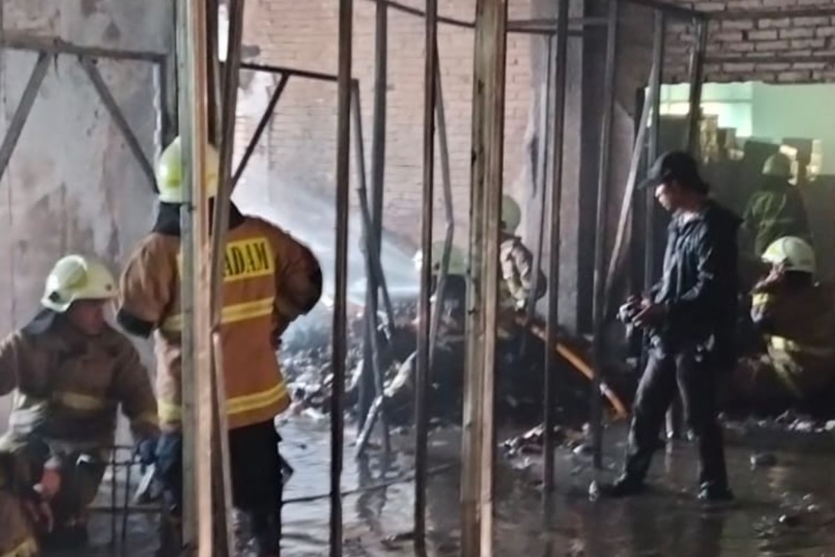 Empat orang alami luka akibat kebakaran di Mangga Dua Square