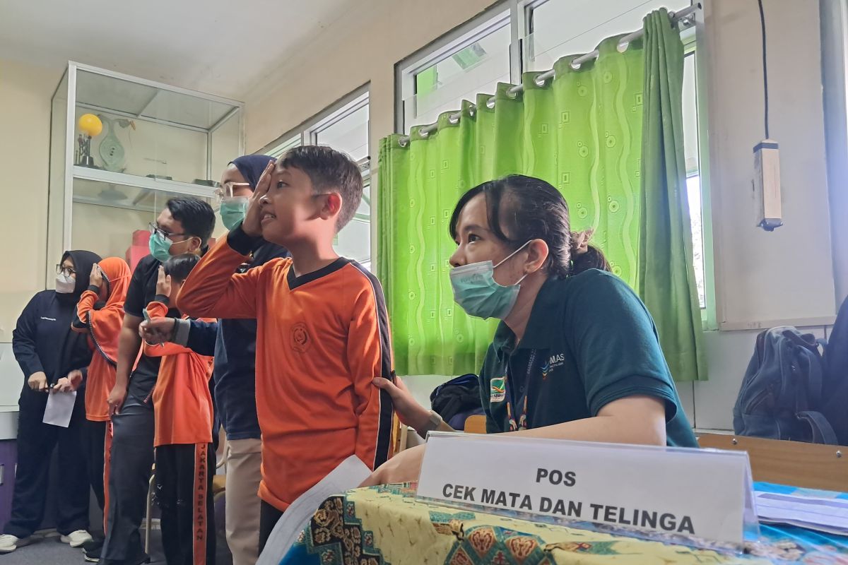 617 siswa ikuti Cek Kesehatan Gratis di MIN 8 Jakarta 