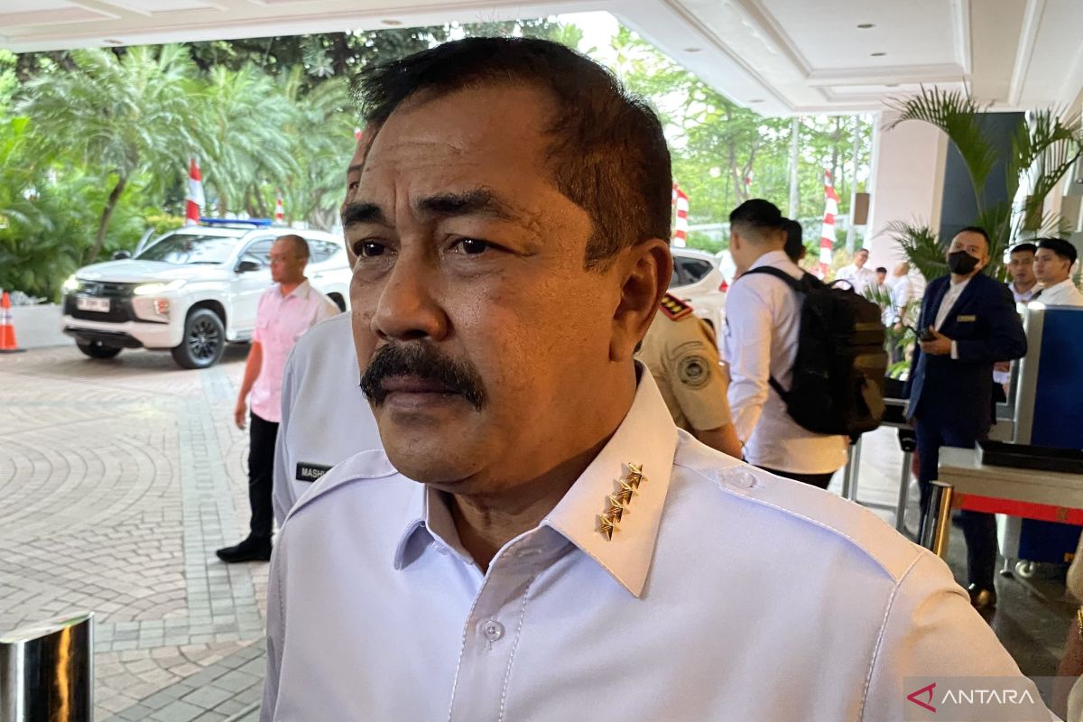 Menteri Imipas sudah minta bantuan Malaysia buru Riza Chalid