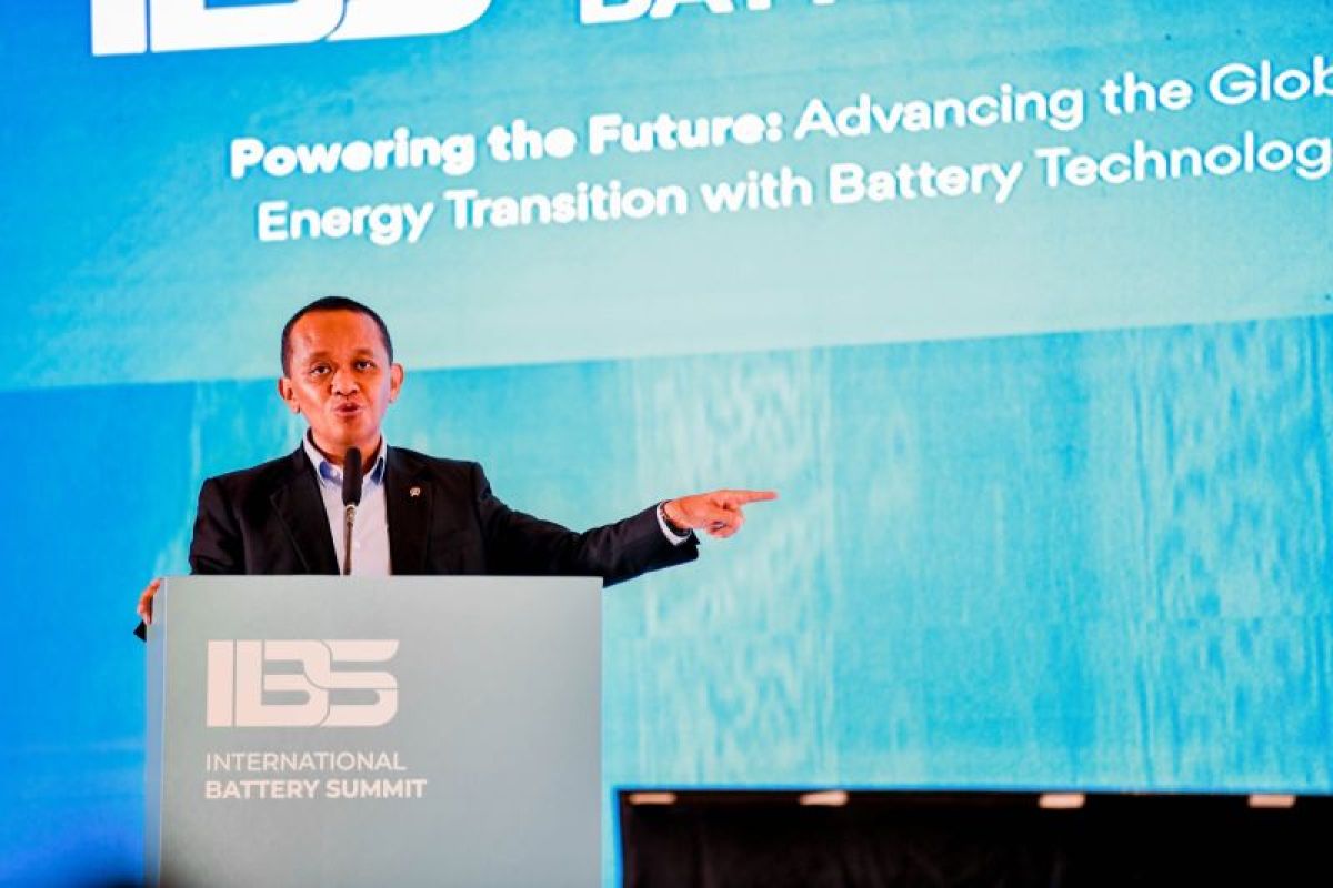 Bahlil optimistis RI jadi pionir ekosistem baterai kendaraan listrik