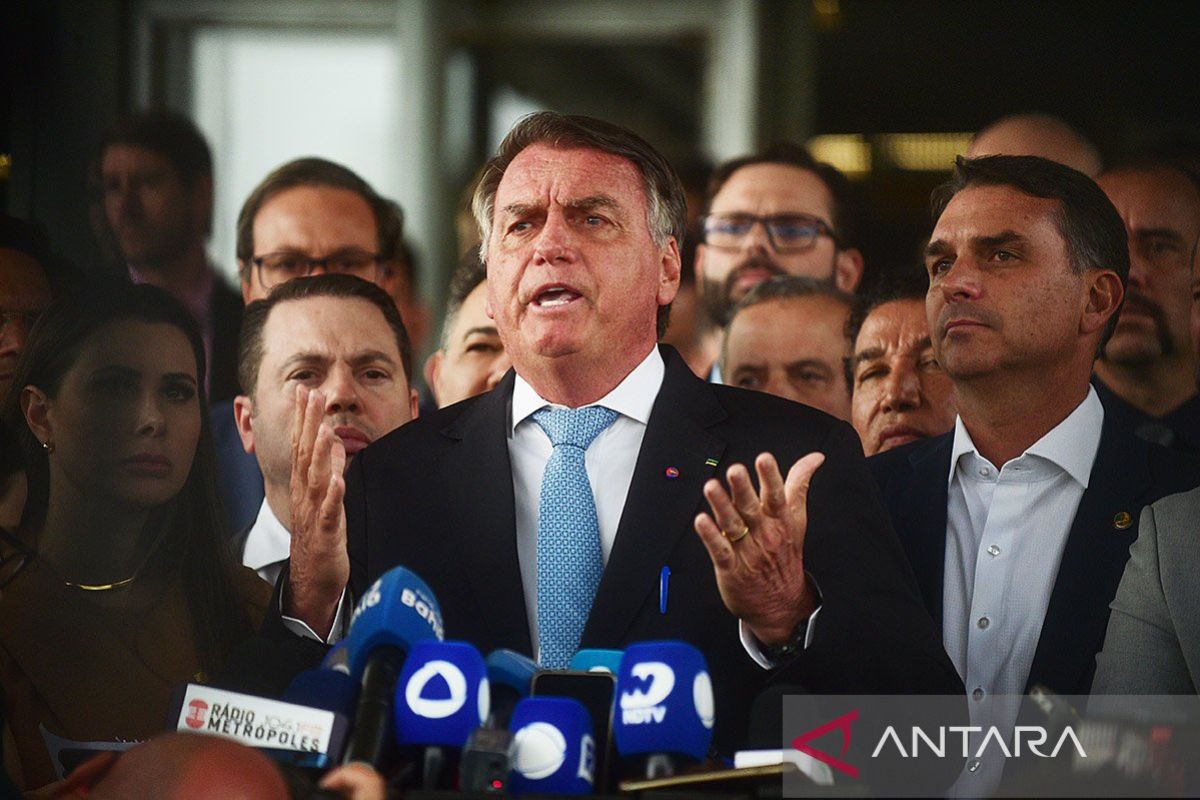 Mantan Presiden Brasil Bolsonaro jadi tahanan rumah