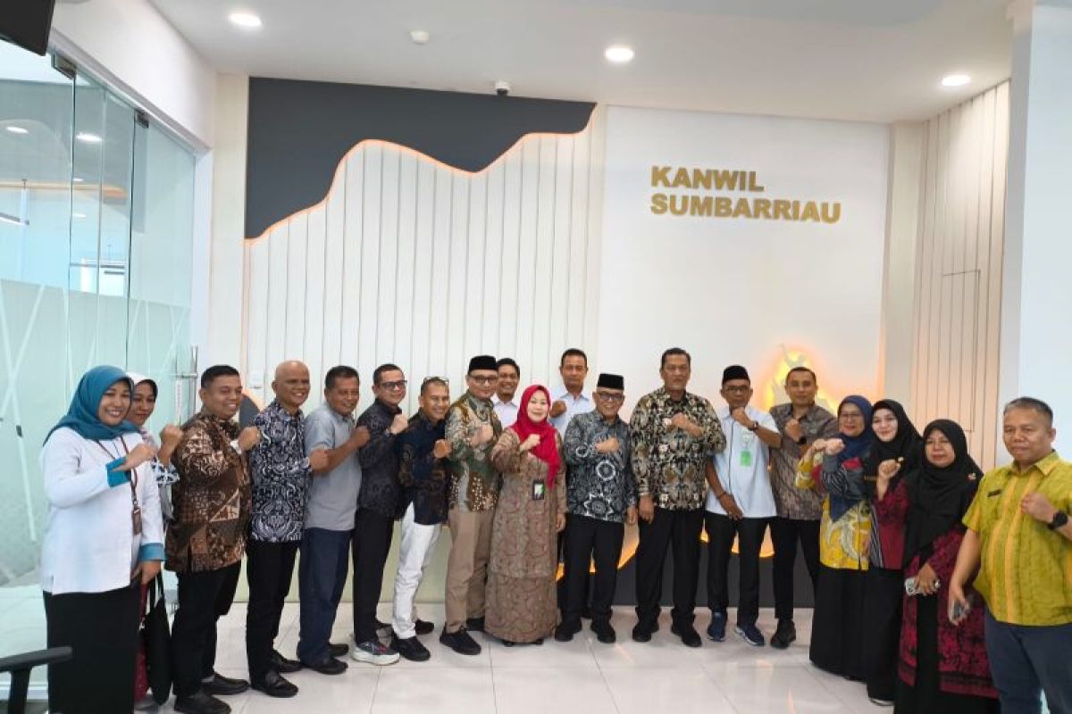 Pemkab Pasaman Barat targetkan peserta jamsostek 51,4 persen