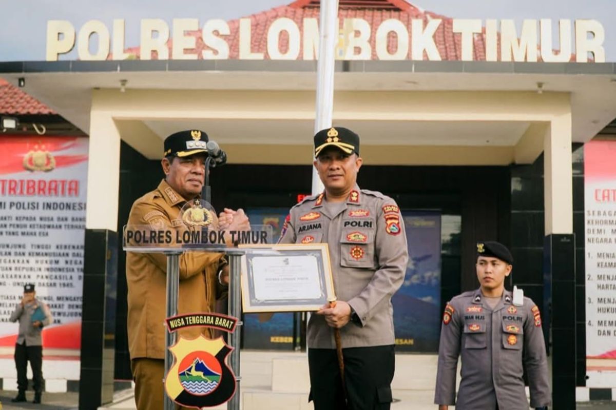 Jaga kamtibmas, Bupati Haerul berikan penghargaan kepada Polres Lombok Timur