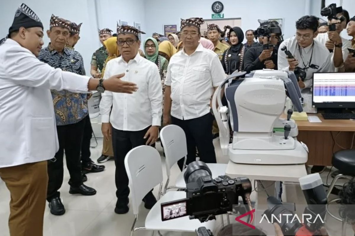 Menko PMK harap Katarak Center RSUD Padangan bantu masyarakat