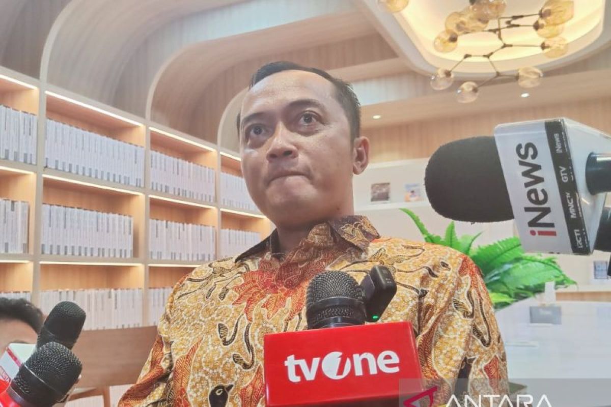 Mensesneg menangis ceritakan anak dengan kelainan tulang bisa sekolah