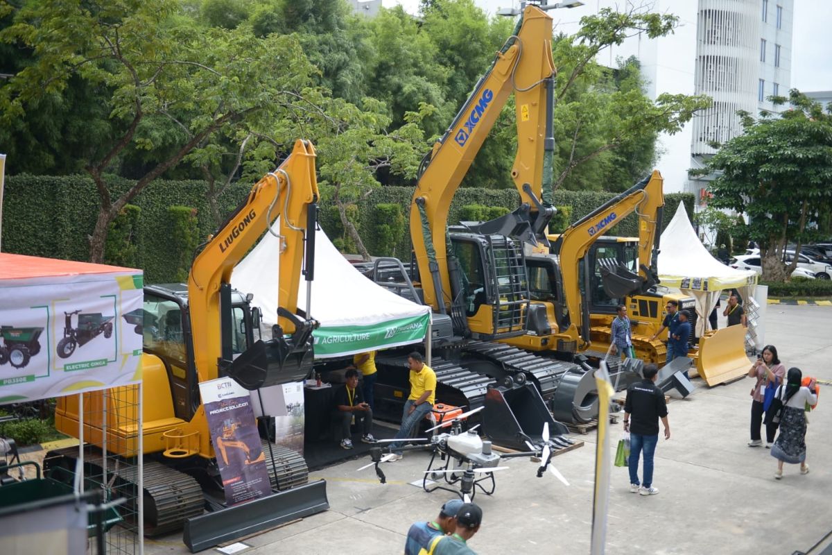 SIEXPO 2025 hadirkan puluhan merek alat berat dan pupuk inovatif di Pekanbaru