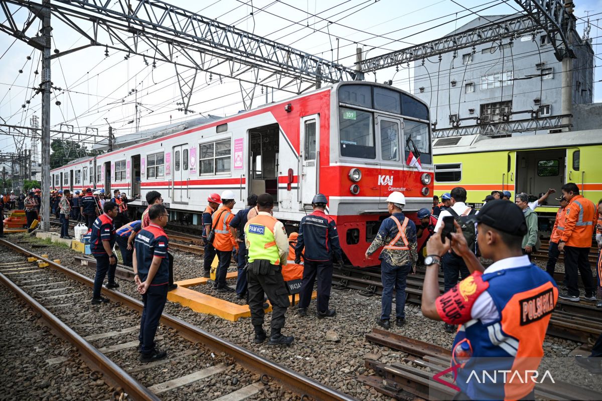KRL lintas Jakarta Kota sudah kembali normal