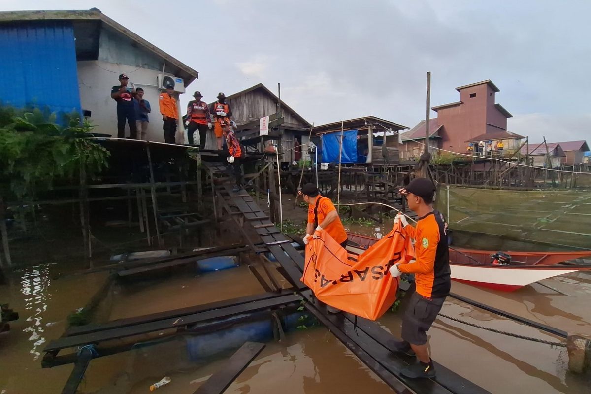 SAR Samarinda temukan dua korban tenggelam di Sungai Mahakam