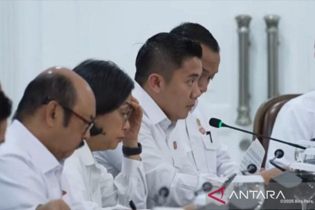 Seskab Teddy jadi moderator Sidang Kabinet Paripurna dipimpin Prabowo