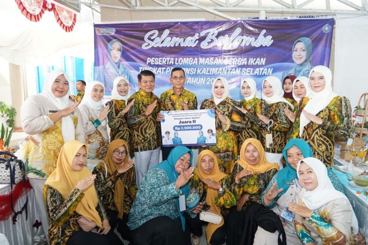Kader PKK Tapin juara Lomba Masak Serba Ikan kategori menu balita