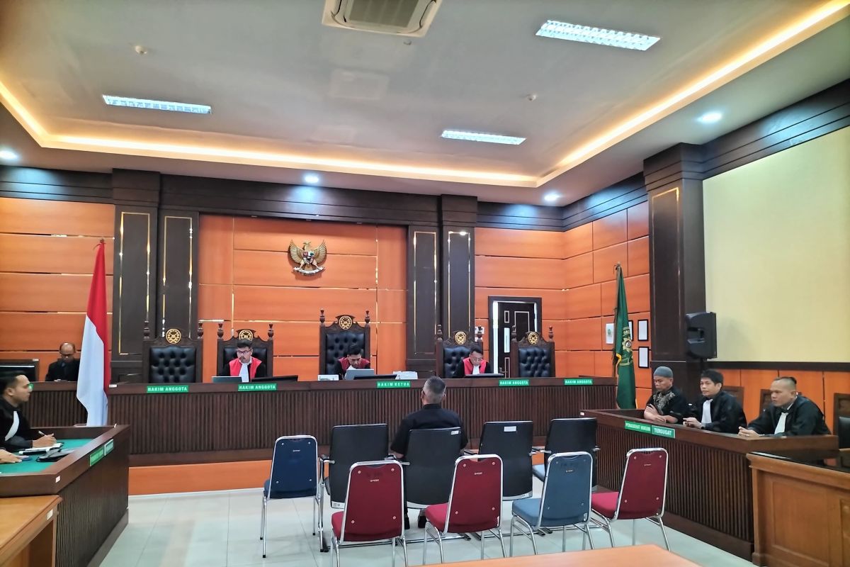 Terdakwa kasus "polisi tembak polisi" hadirkan saksi meringankan