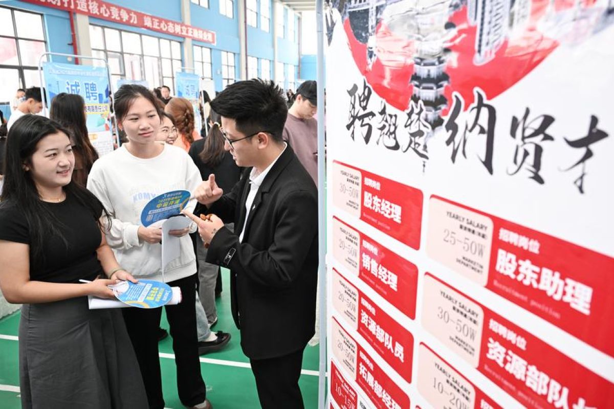 Pasar tenaga kerja China tetap stabil didukung kebijakan intensif