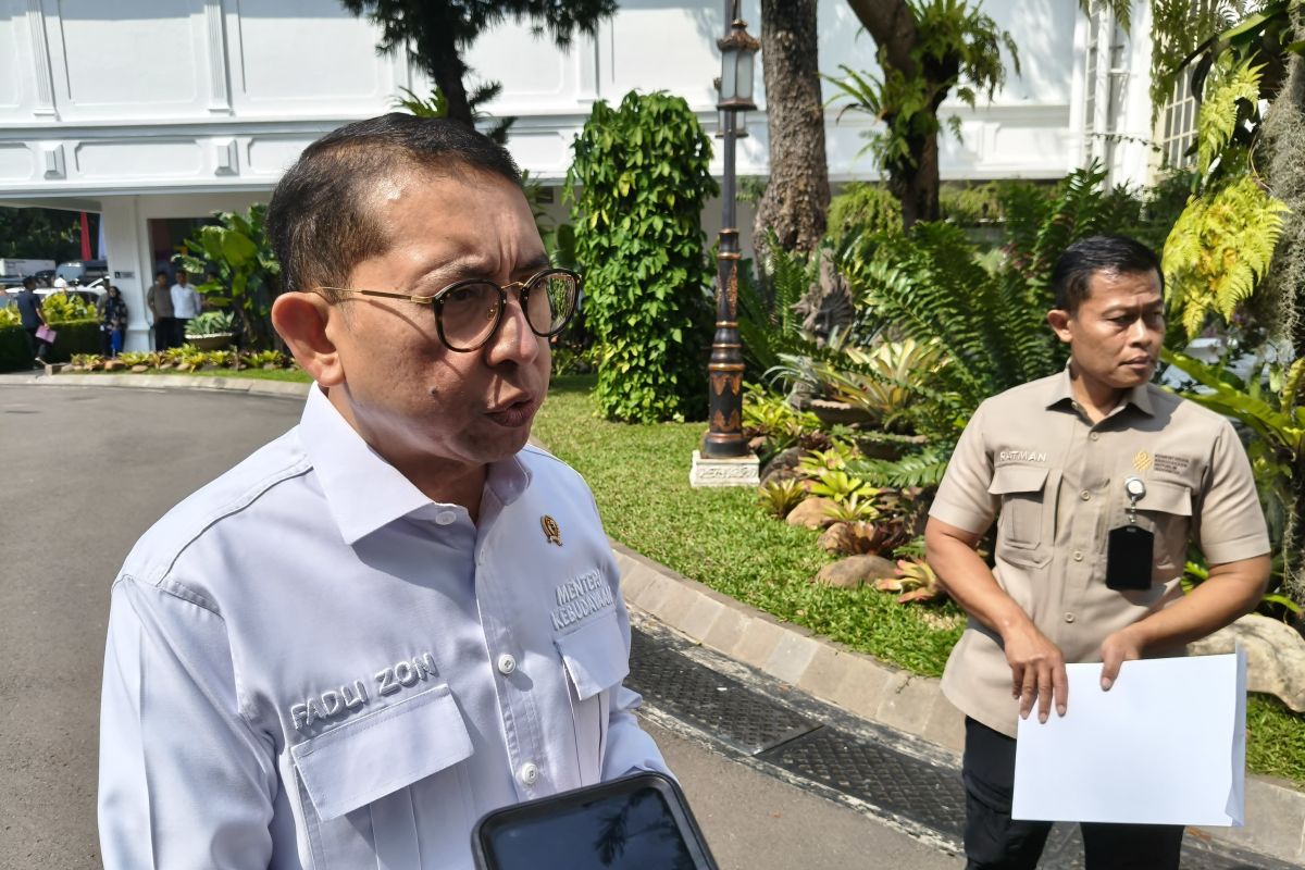 RI Govt defends copyright rules for playing music in public spaces 