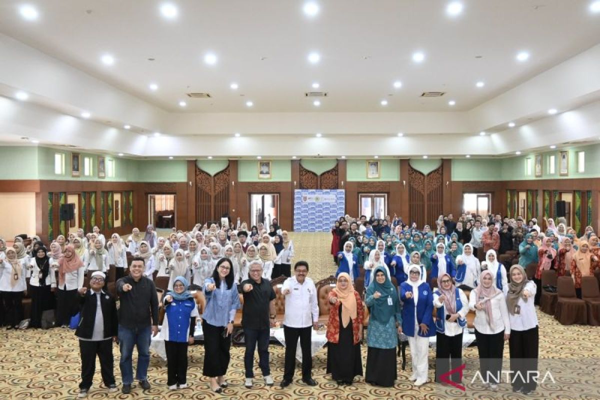 Kalsel dan ICT Watch Indonesia latih 300 perempuan keterampilan AI