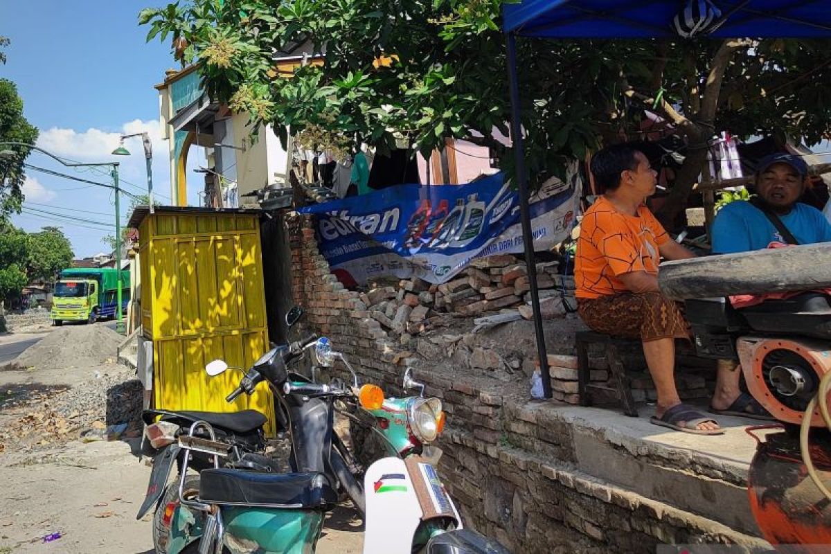 Warga Mataram masih mengalami trauma pasca-banjir