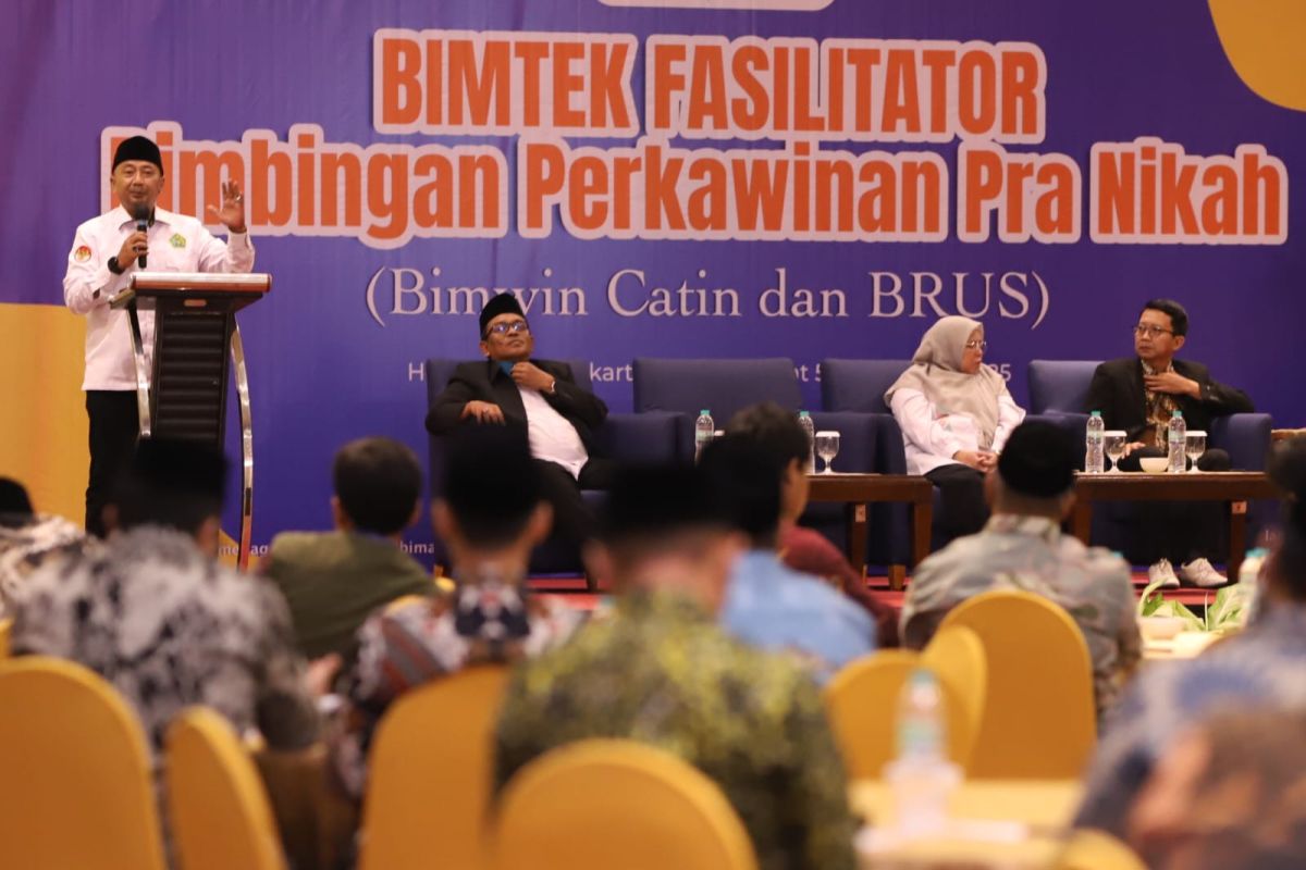 Kemenag latih penghulu agar tak sekadar pengadministrasi akad nikah