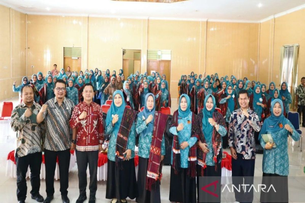 Semarakkan HUT RI, TP PKK Madina gelar lomba Tor Tor antar PKK kecamatan