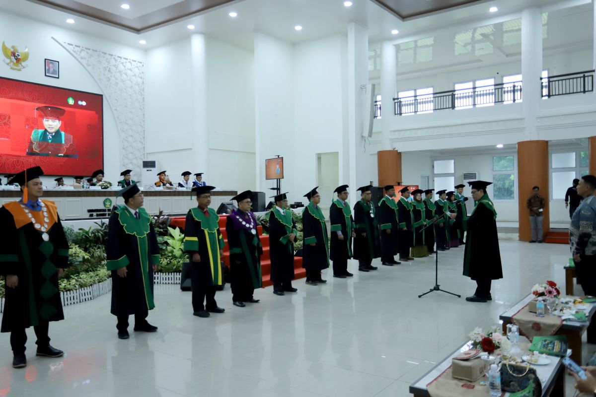 UIN Ar-Raniry kukuhkan 17 guru besar tingkatkan kualitas akademik