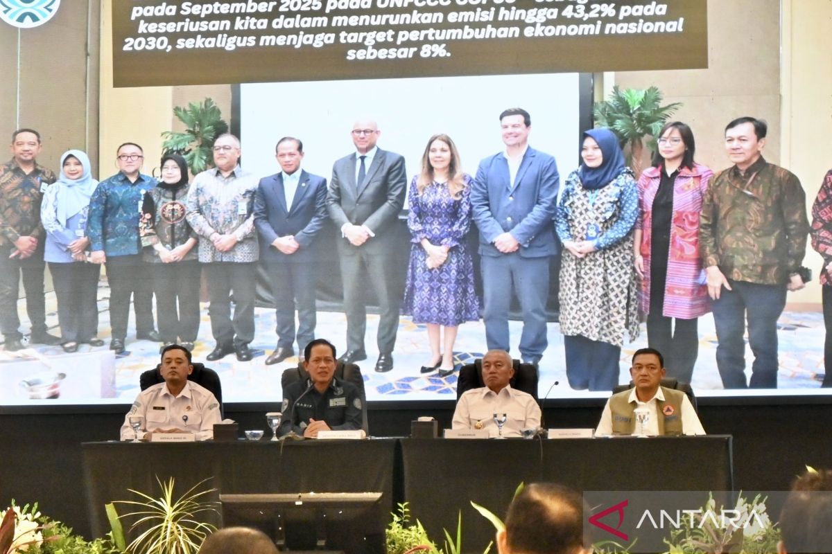 Menteri LH minta kepala daerah gali inovasi buka kebun tanpa membakar