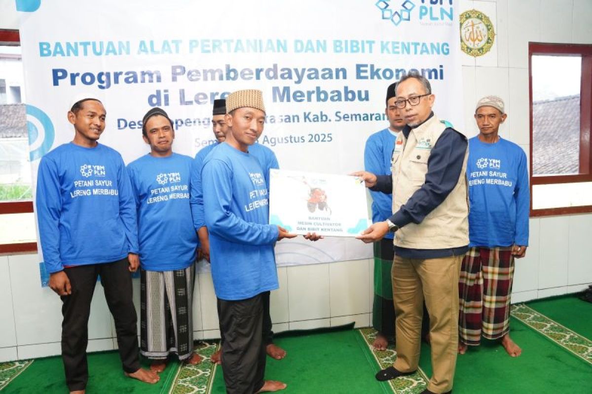 PLN - YBM bantu kemandirian pangan warga di lereng Merbabu