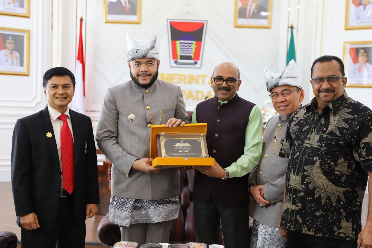 Wako Fadly Amran  terima Konsul Jenderal India, bahas peluang kerja sama strategis