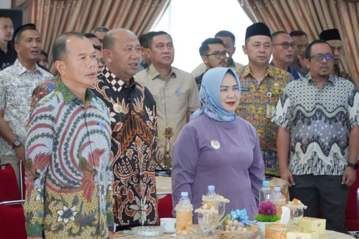 Bupati Langkat buka dialog kinerja