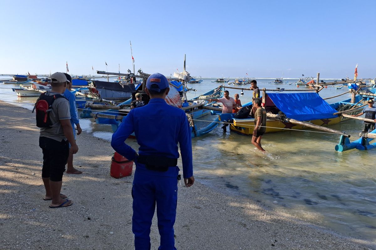 Satpolairud cari puluhan perahu yang hilang di perairan Garut