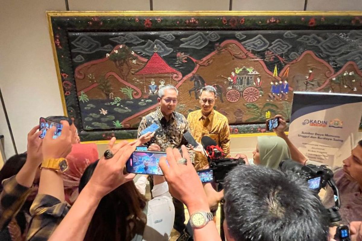 Kemendag dan Kadin Jatim sosialisasi pengaturan impor