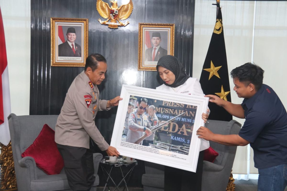 Kapolda Sumsel dan Kepala Biro ANTARA bahas sinergi penyebaran informasi publik