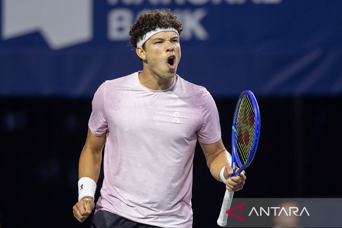 Shelton incar kemenangan dari Zverev