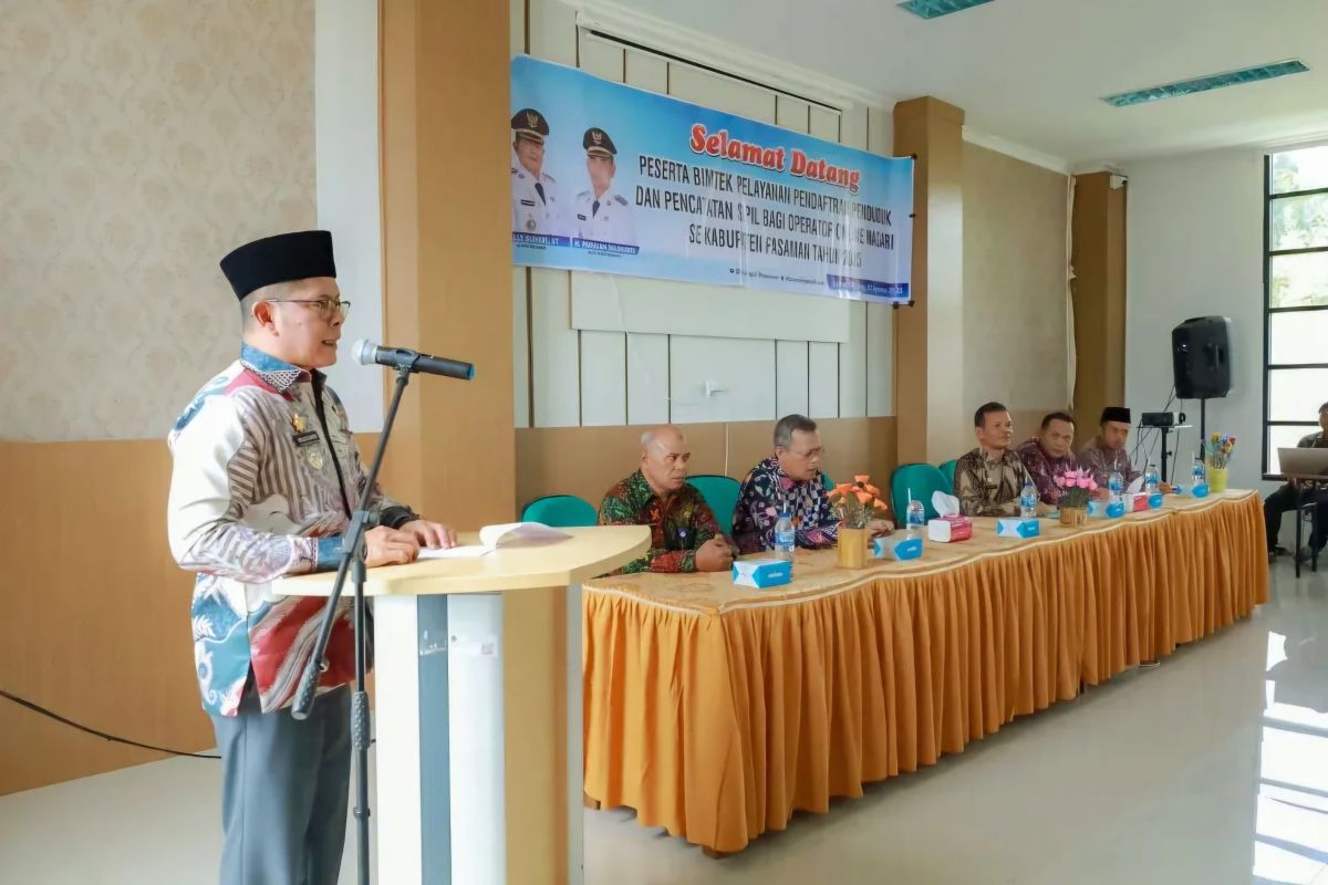 Pasaman permudah layanan administrasi kependudukan di kantor nagari