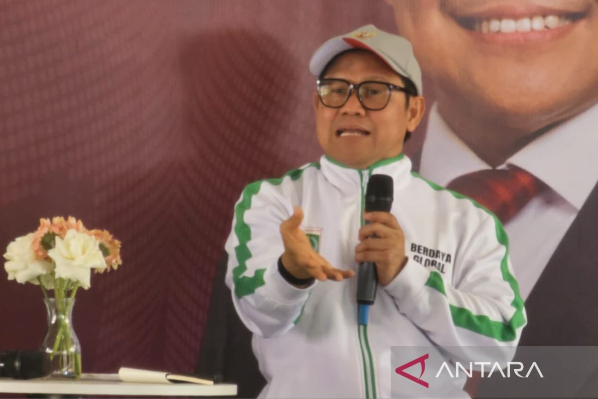 Minister warns Indonesians on high-salary job scams abroad