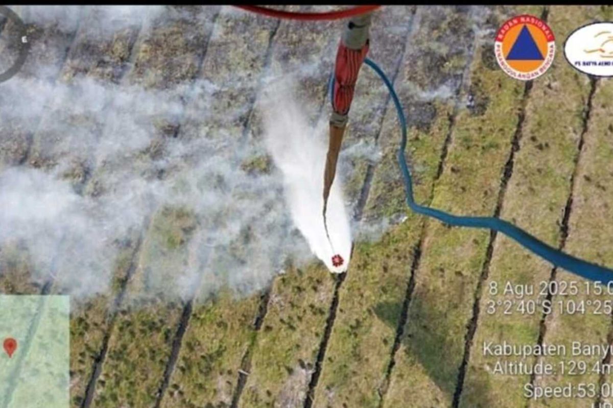 Tiga helikopter dikerahkan padamkan karhutla di Banyuasin dan PALI