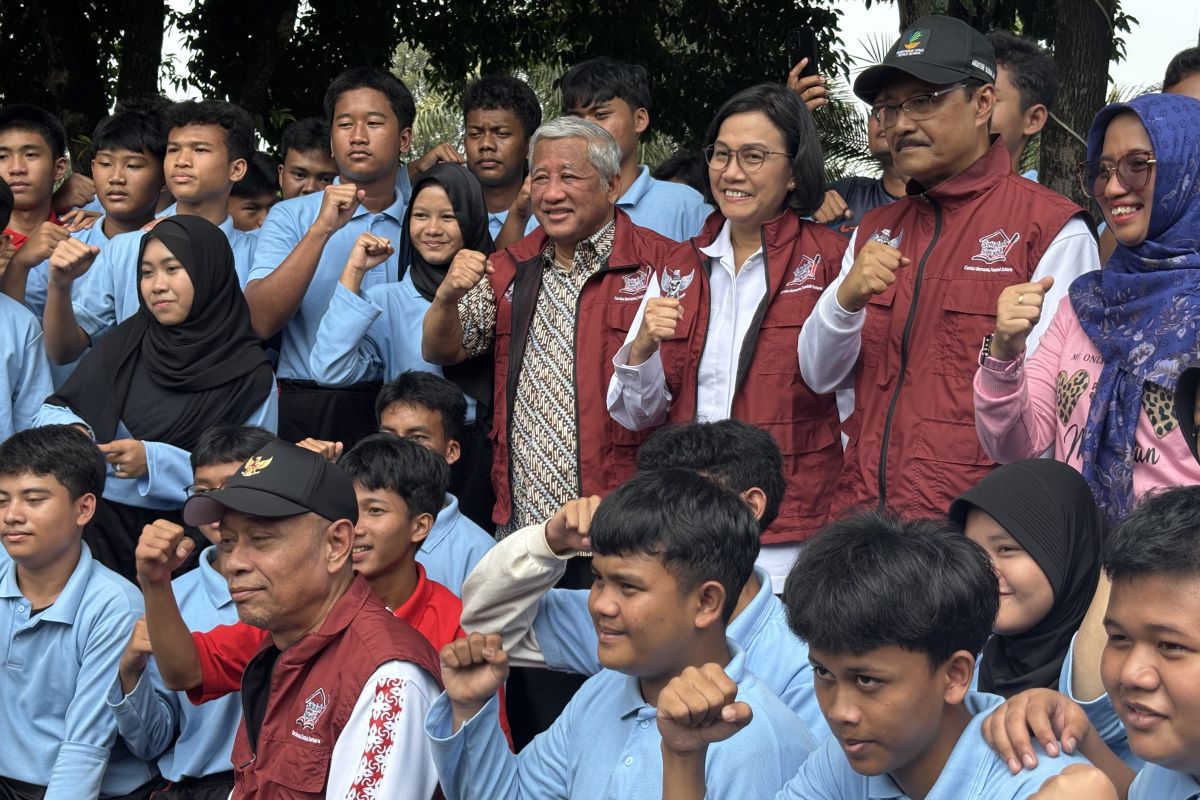 Mensos: Pemerintah siapkan 15 ribu laptop untuk siswa Sekolah Rakyat
