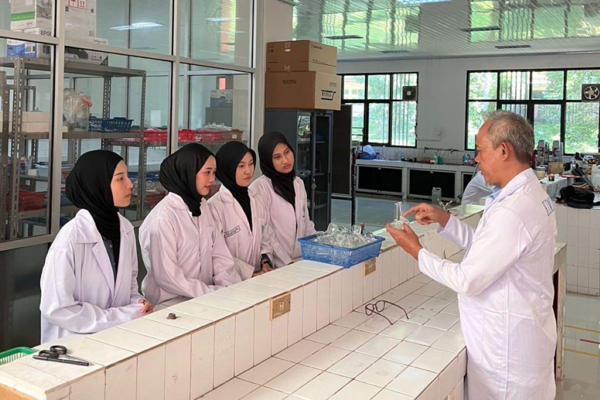 Tim Unila kembangkan teknologi pemisahan limbah pewarna tekstil