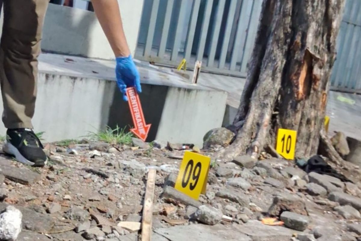 Satu pengendara tewas diserang sekelompok orang bersenjata tajam di Semarang