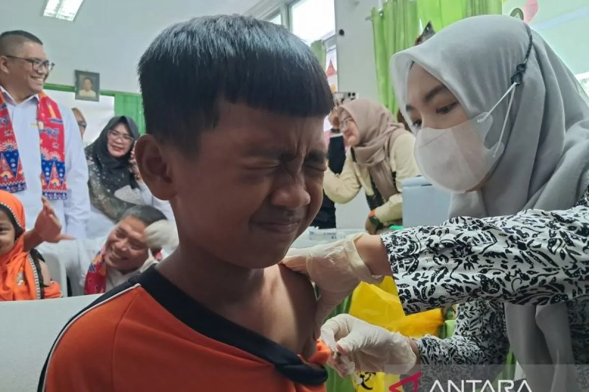 Jakarta extends free health screening to out-of-school children