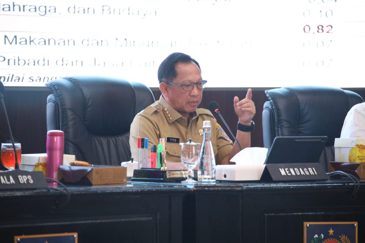 Mendagri minta Pemda waspadai kenaikan harga pangan picu inflasi