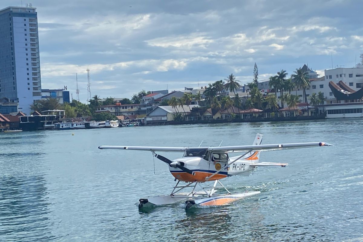 Kepala daerah di Sulsel sambut baik uji coba pesawat amfibi di CPI Makassar