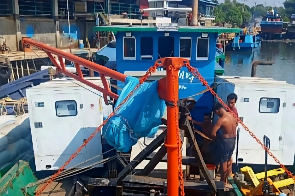 PLN kirim 2 PLTD ke Pulau Serasan di Natuna atasi krisis listrik