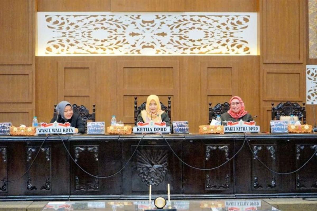 DPRD-Pemkot Probolinggo bahas Raperda Perusahaan Perseroan Daerah