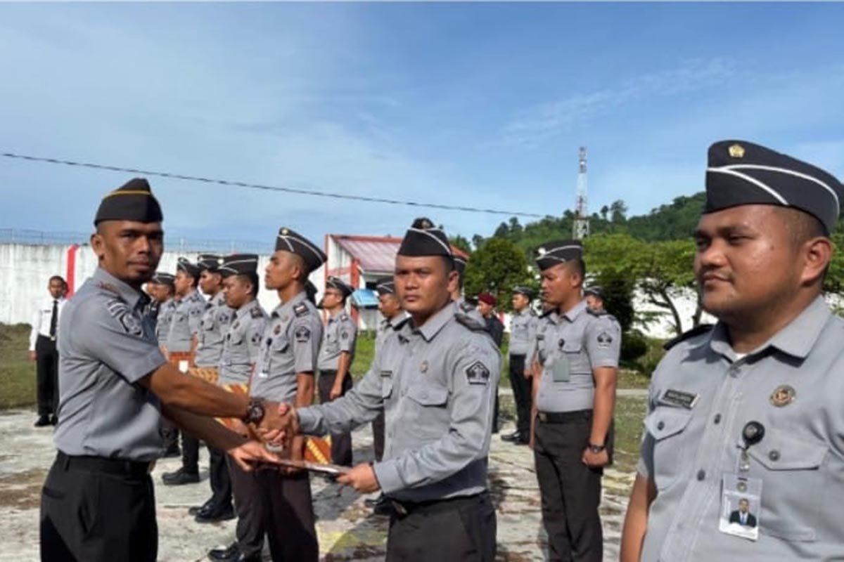 15 sipir Lapas Sinabang terima penghargaan usai cegah pelarian tahanan