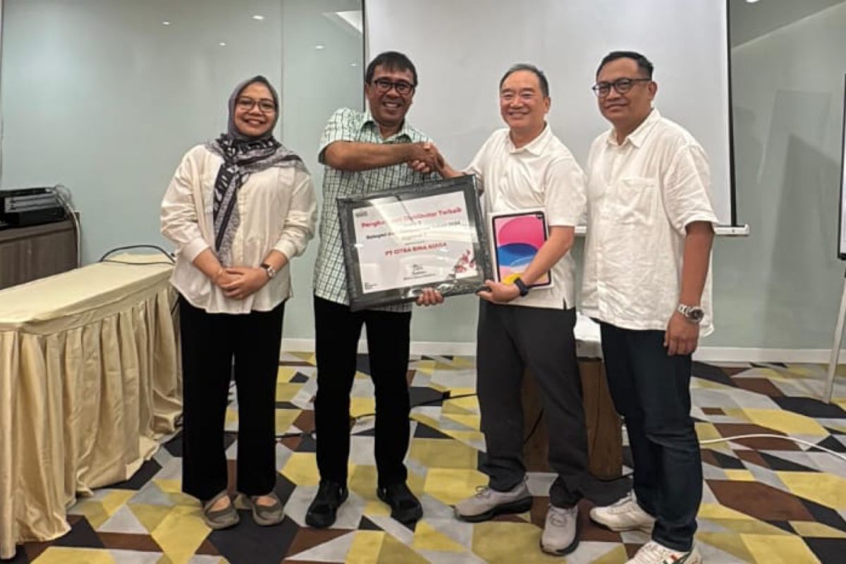 PT Semen Padang apresiasi distributor regional I yang berprestasi di 2024