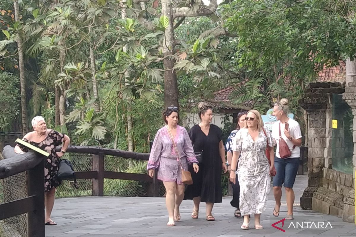 Pengelola tempat wisata di Bali suguhkan program rayakan HUT Ke-80 RI