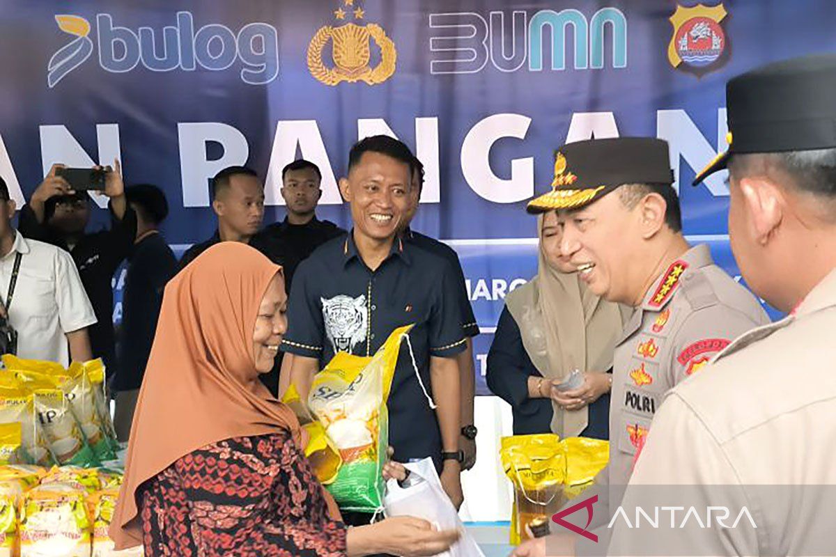 Kapolri resmikan Tim Patroli Maung hingga pantau Gerakan Pangan Murah