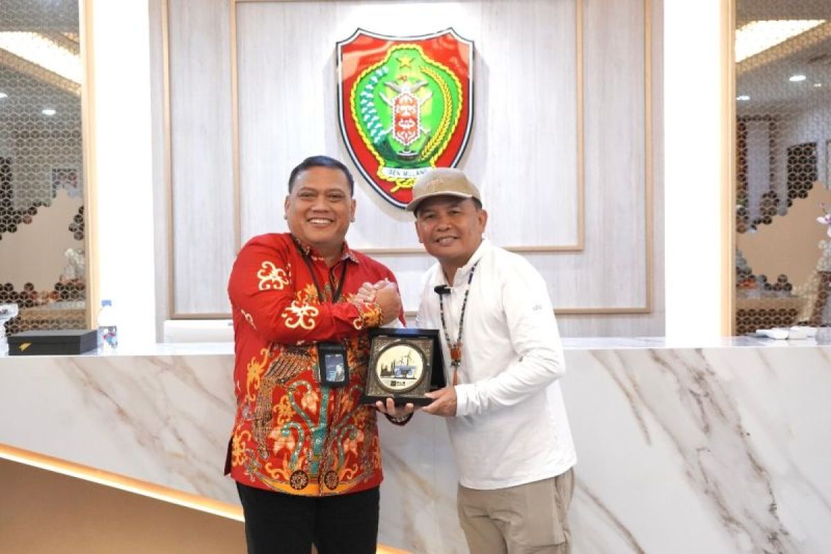 Kunjungi Gubernur Kalteng, PLN Tegaskan Pasokan Listrik Andal Saat Momentum Kemerdekaan RI ke-80